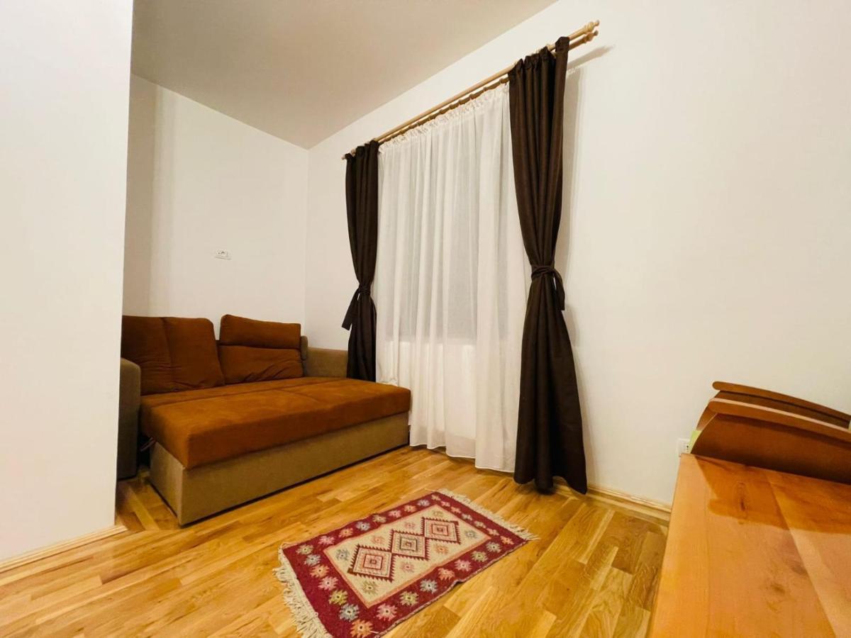 Domeniul Bondarelului Hotel Ocolisu Mic Buitenkant foto