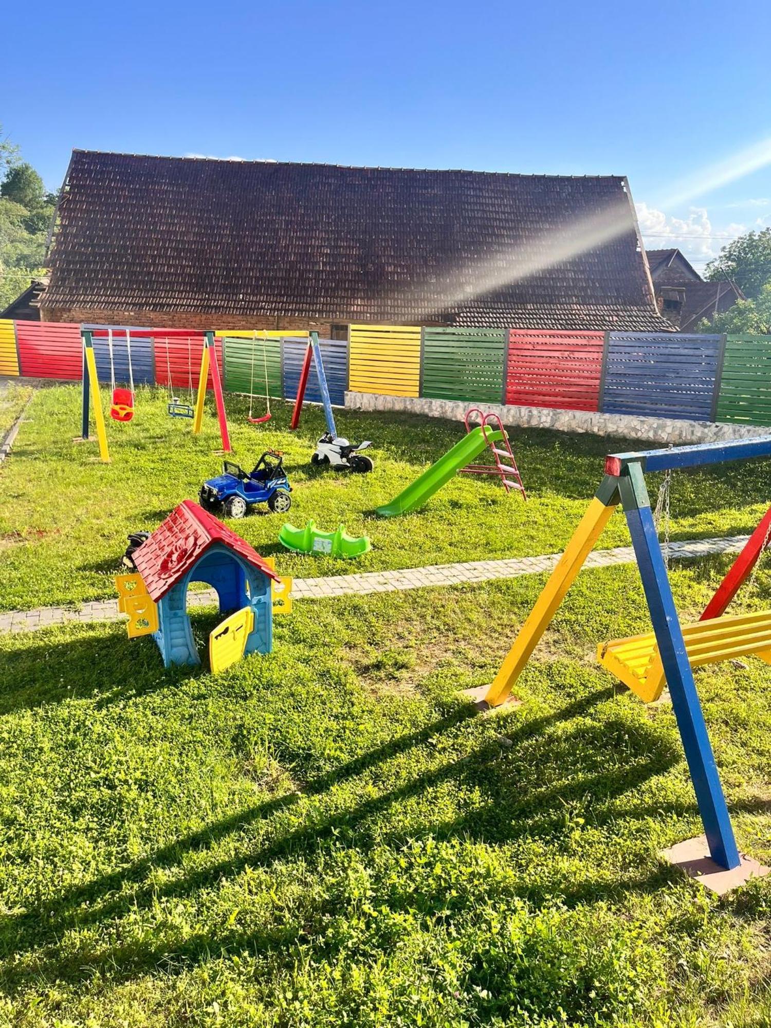 Domeniul Bondarelului Hotel Ocolisu Mic Buitenkant foto