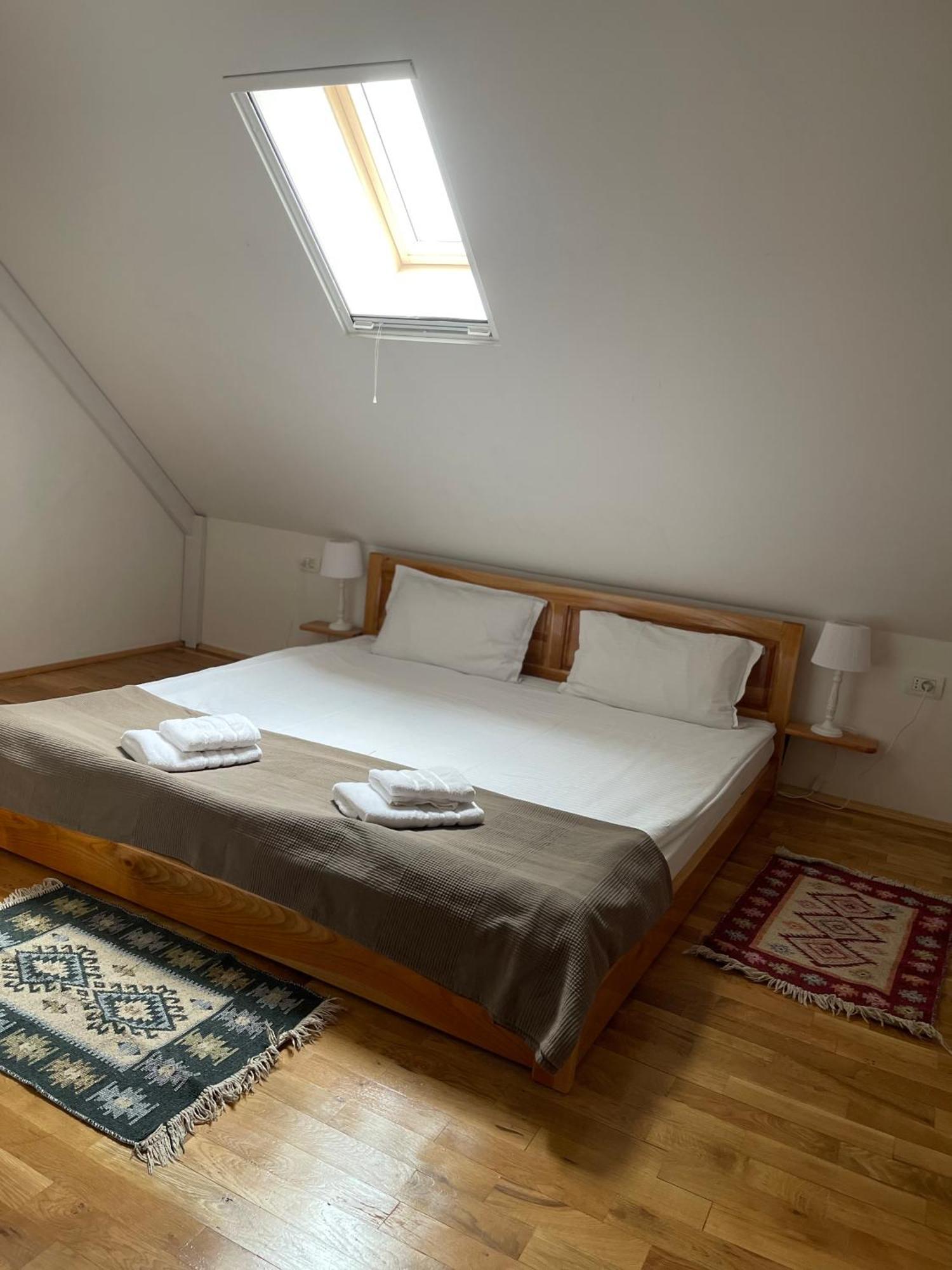 Domeniul Bondarelului Hotel Ocolisu Mic Buitenkant foto